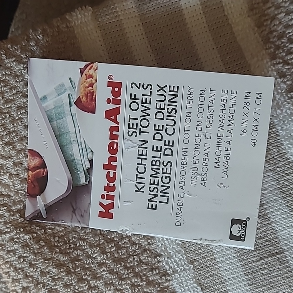 KitchenAid Towels - Picture 3 of 7
